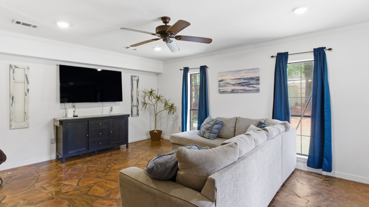 Photo of Livingroom in Hattiesburg