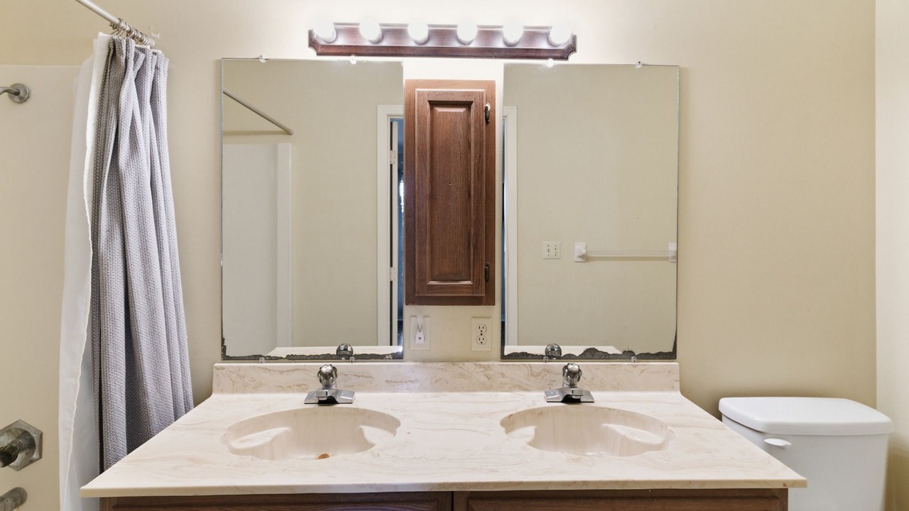 Photo of Bathroom in Hattiesburg