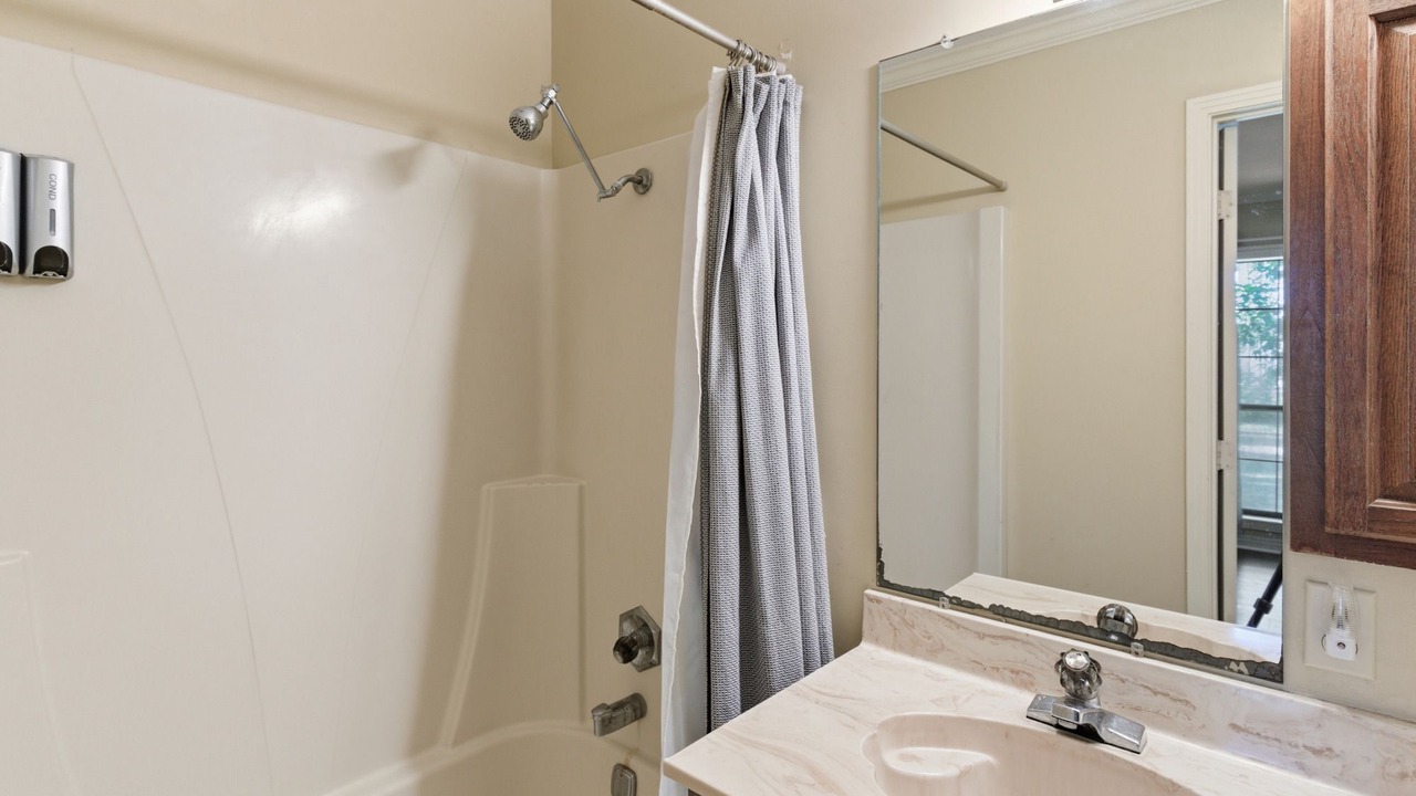 Photo of Bathroom in Hattiesburg