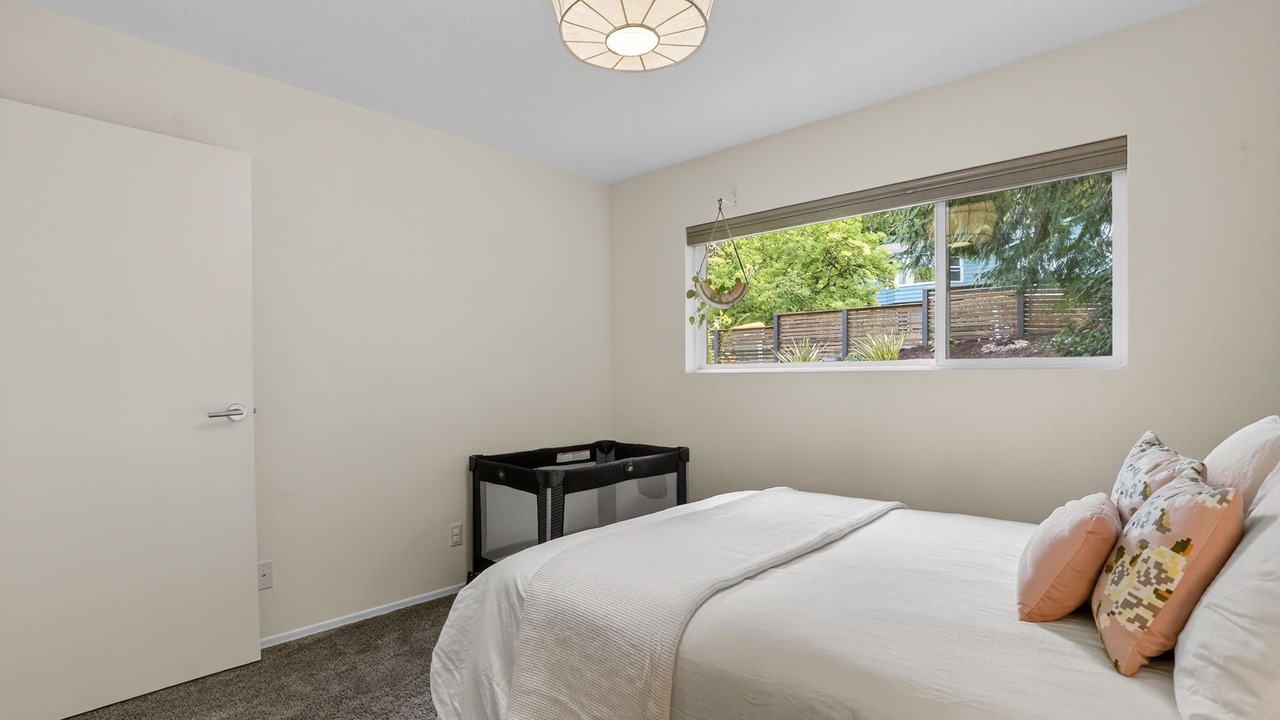 Photo of Bedroom in West Hills