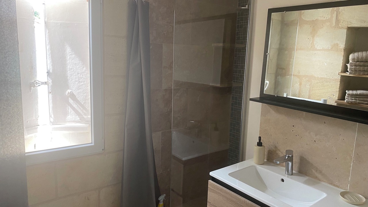 Photo of Bathroom in Aubie-et-Espessas