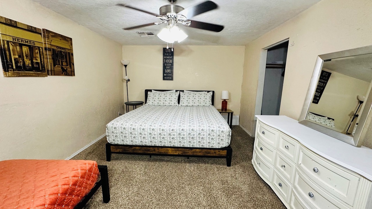 Photo of Bedroom in Lawton