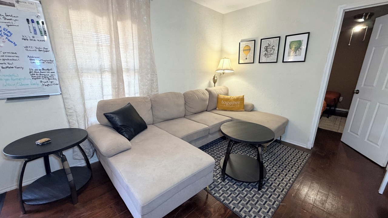 Photo of Livingroom in Lawton