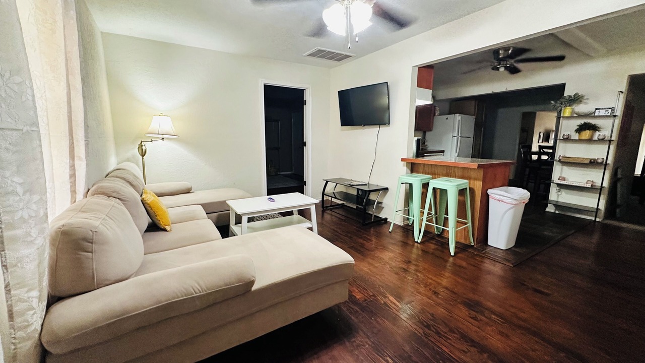 Photo of Livingroom in Lawton