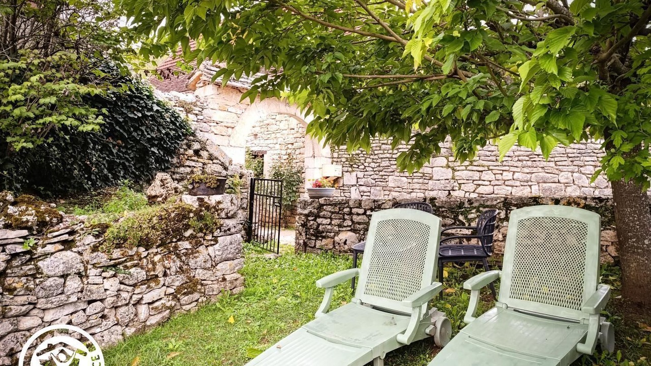 Photo of Patio Balcony in Brengues