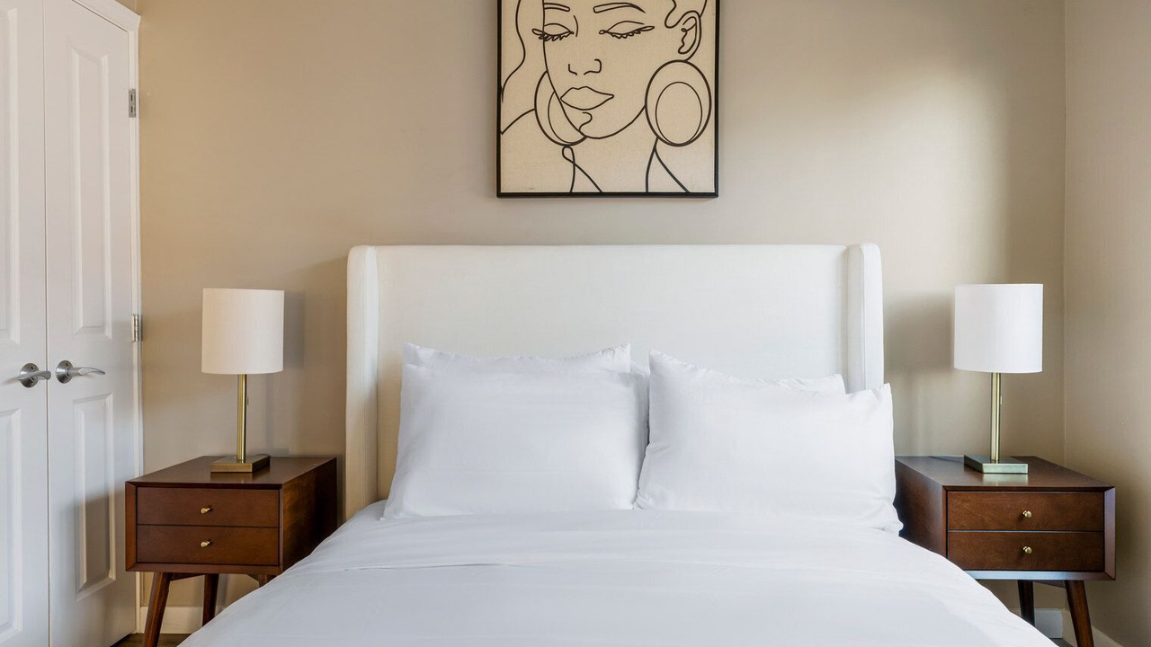 Photo of Bedroom in Central Square