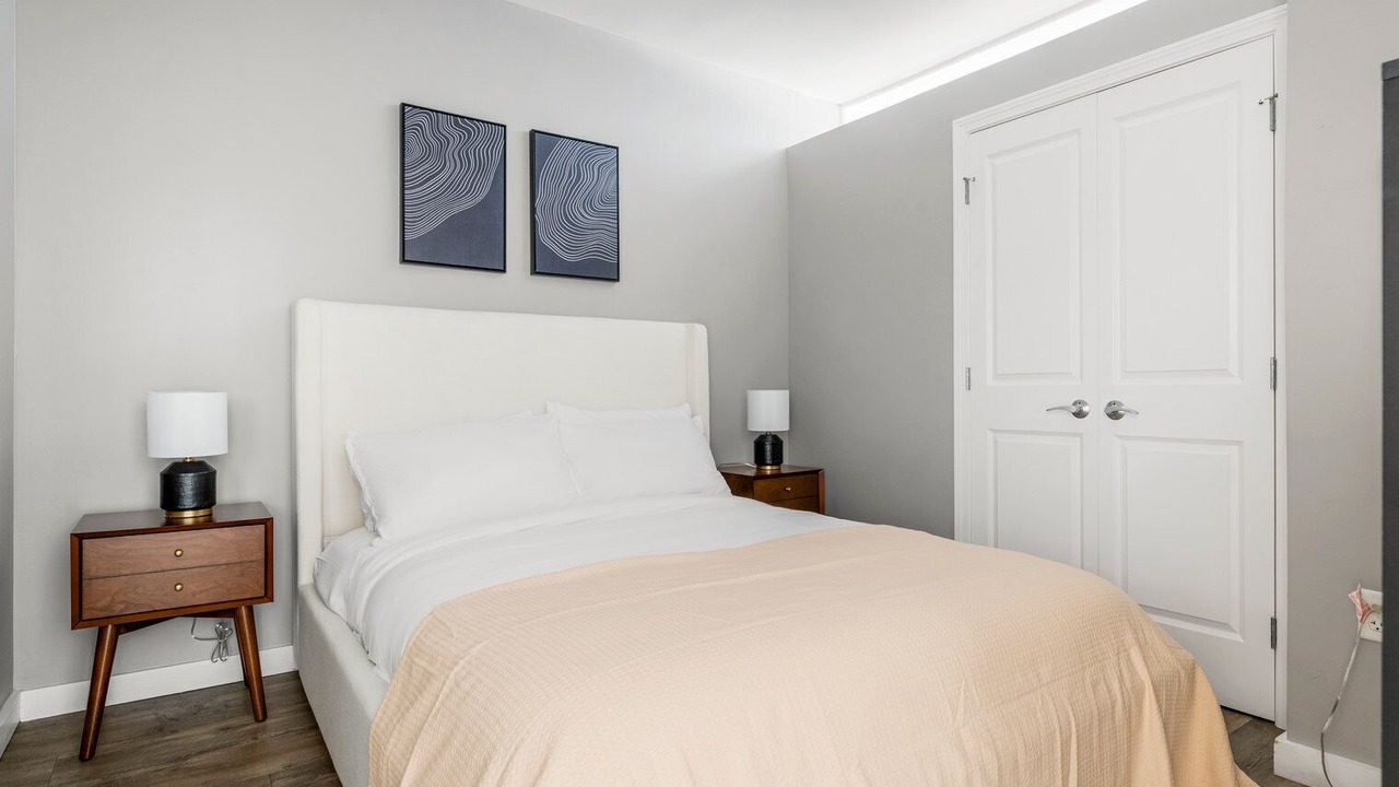 Photo of Bedroom in Central Square