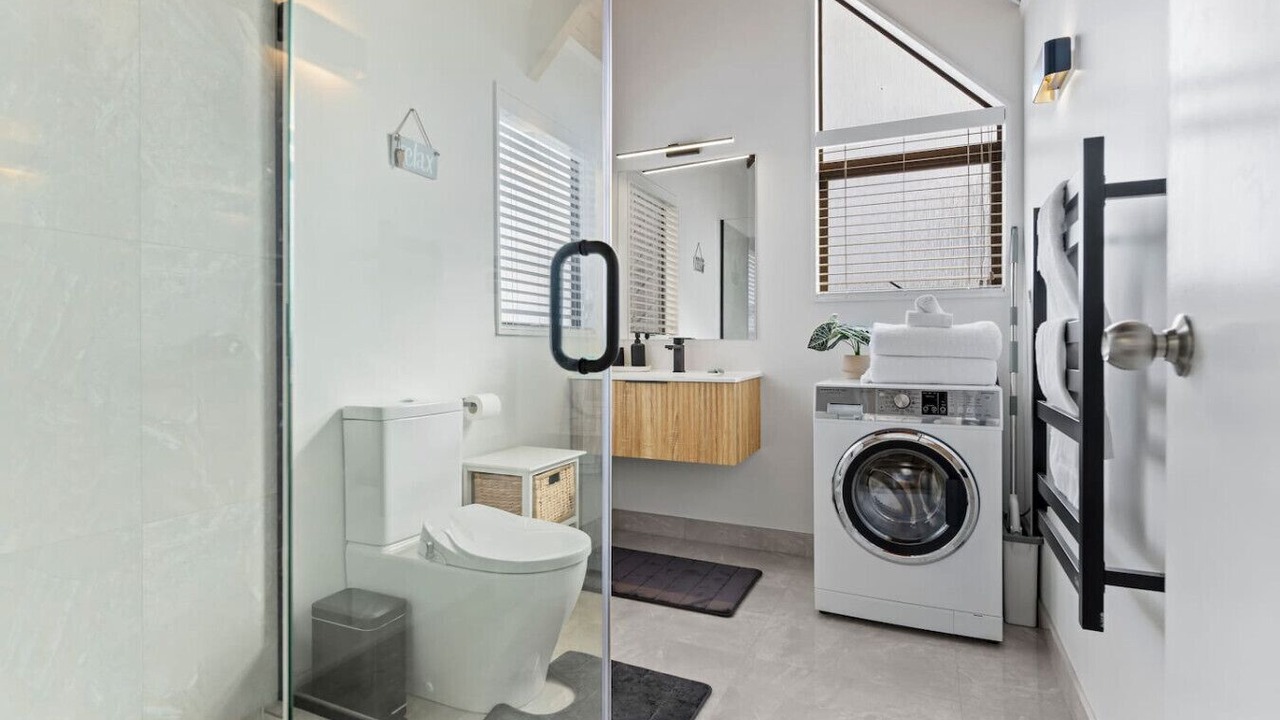 Photo of Bathroom in West Harbour