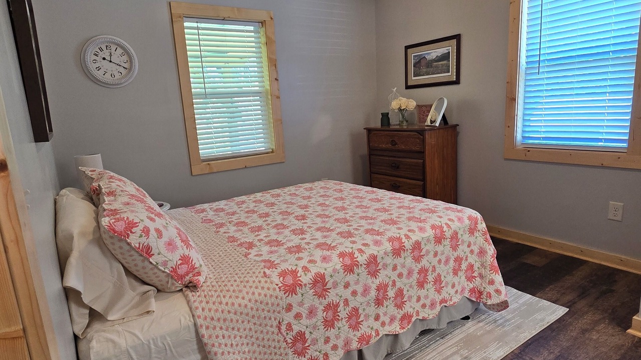 Photo of Bedroom in Stokes