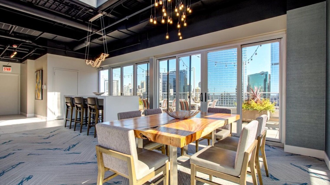 Photo of Others in West Loop Gate