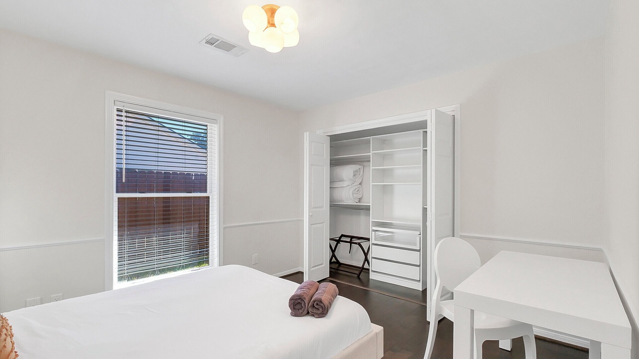 Photo of Bedroom in Jersey Village