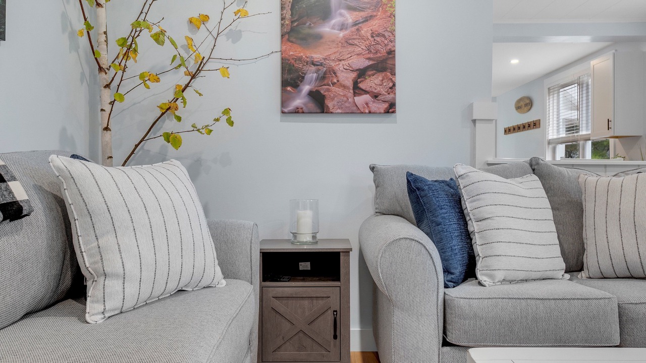 Photo of Livingroom in Bethel