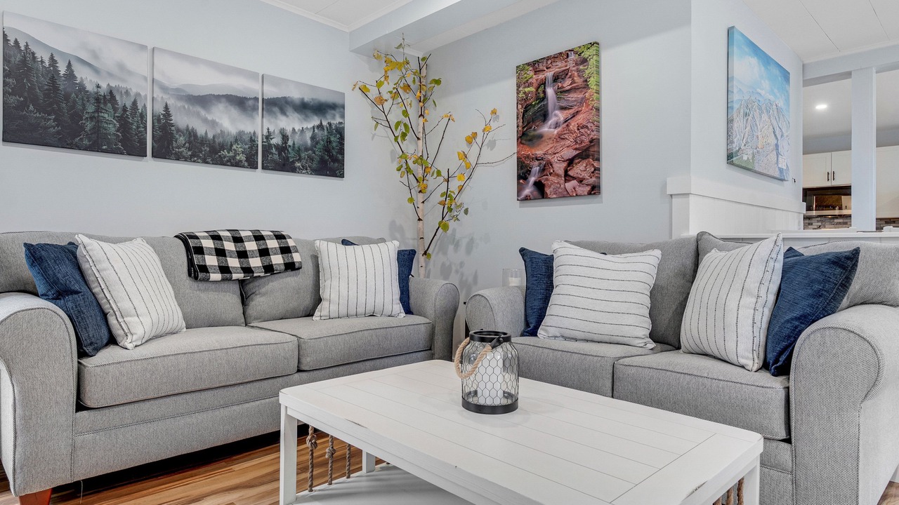 Photo of Livingroom in Bethel