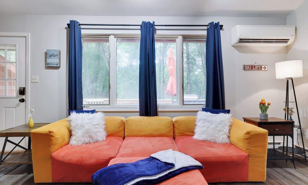 Photo of Livingroom in Briar Crest Woods