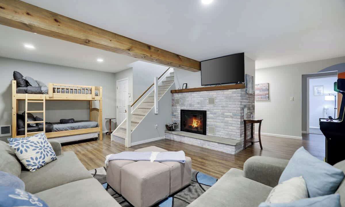 Photo of Livingroom in Briar Crest Woods