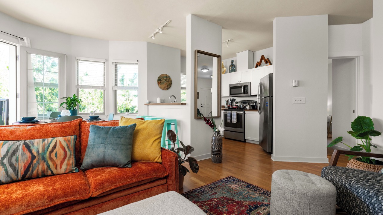 Photo of Livingroom in Queen Anne
