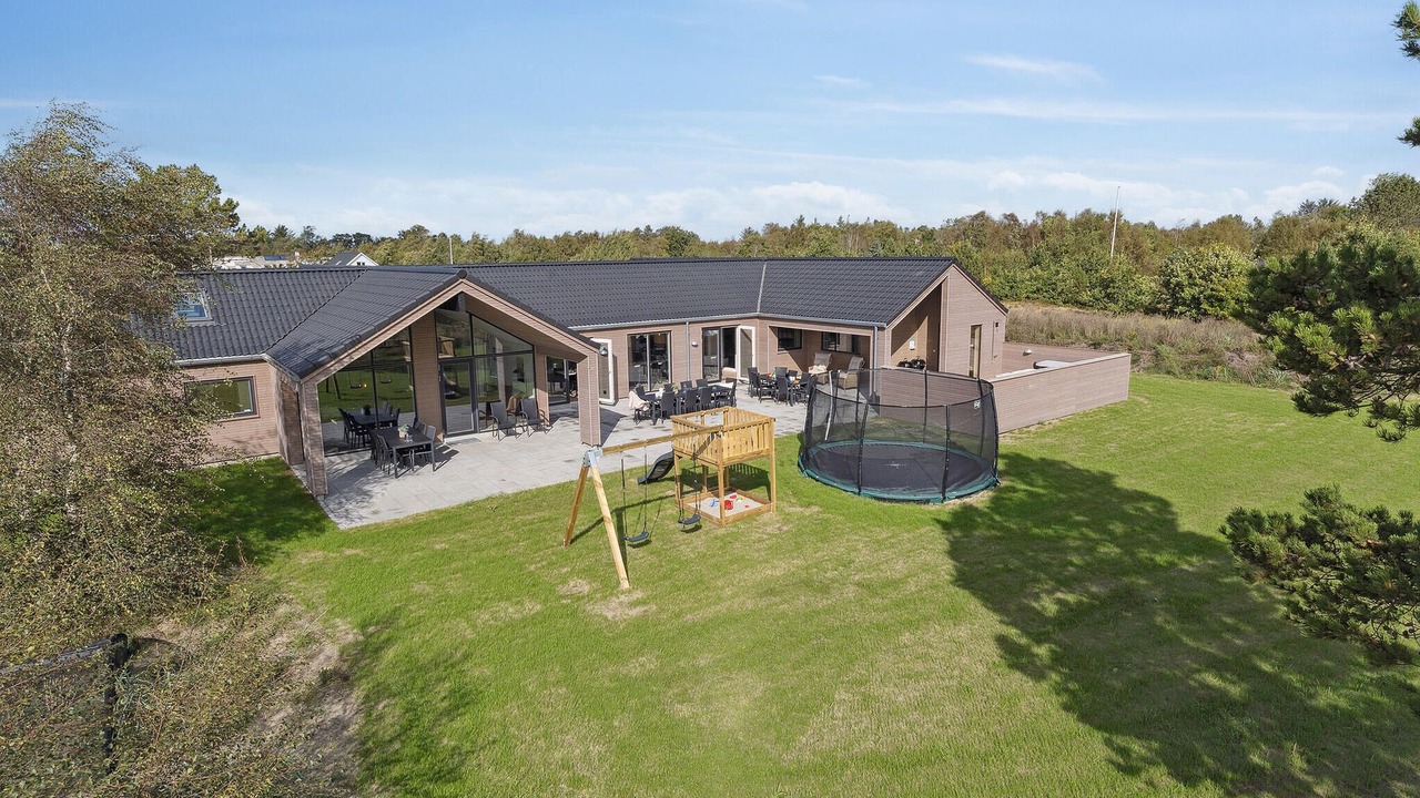 Photo of Others in Bratten Strand