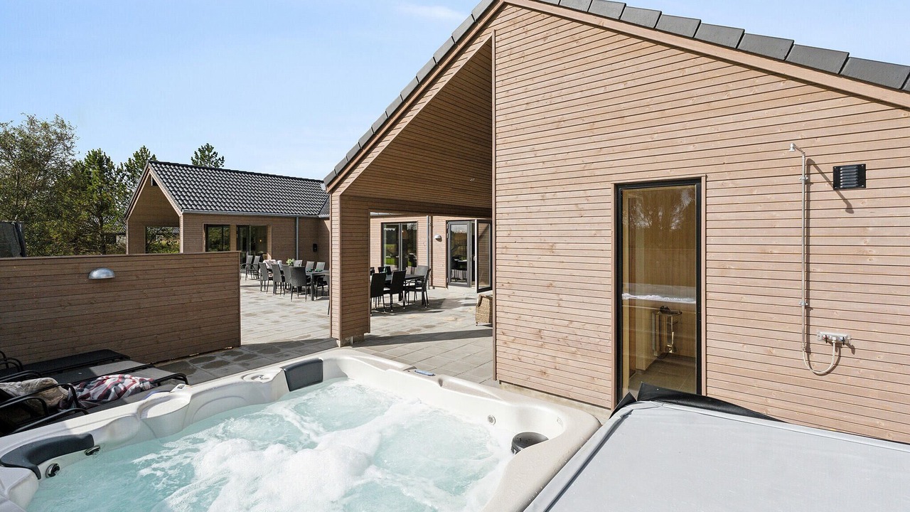 Photo of Others in Bratten Strand