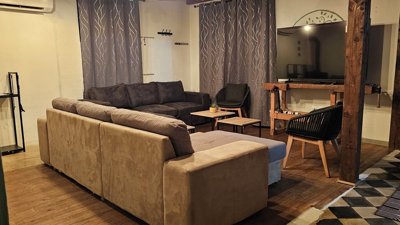 Photo of Livingroom in Plancher-Bas