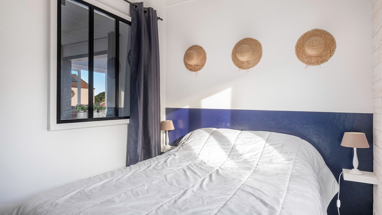 Photo of Bedroom in Saint-Michel-Chef-Chef