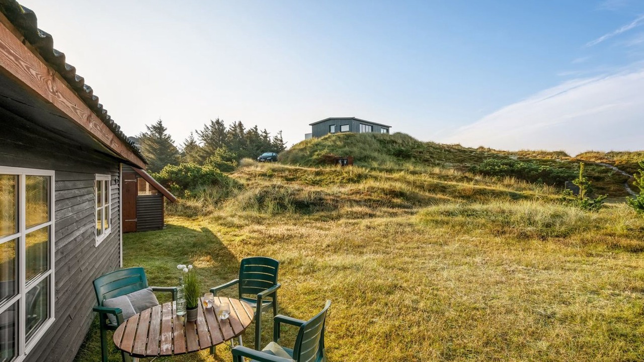 Photo of Others in Houvig Strand