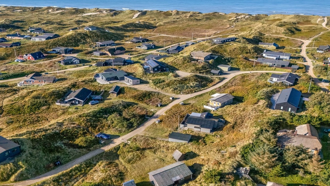 Photo of Others in Houvig Strand