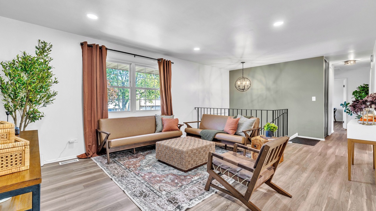 Photo of Livingroom in Forestview