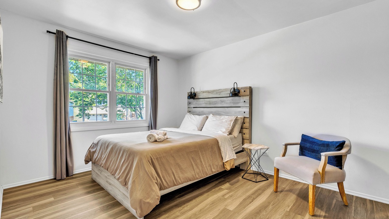 Photo of Bedroom in Forestview