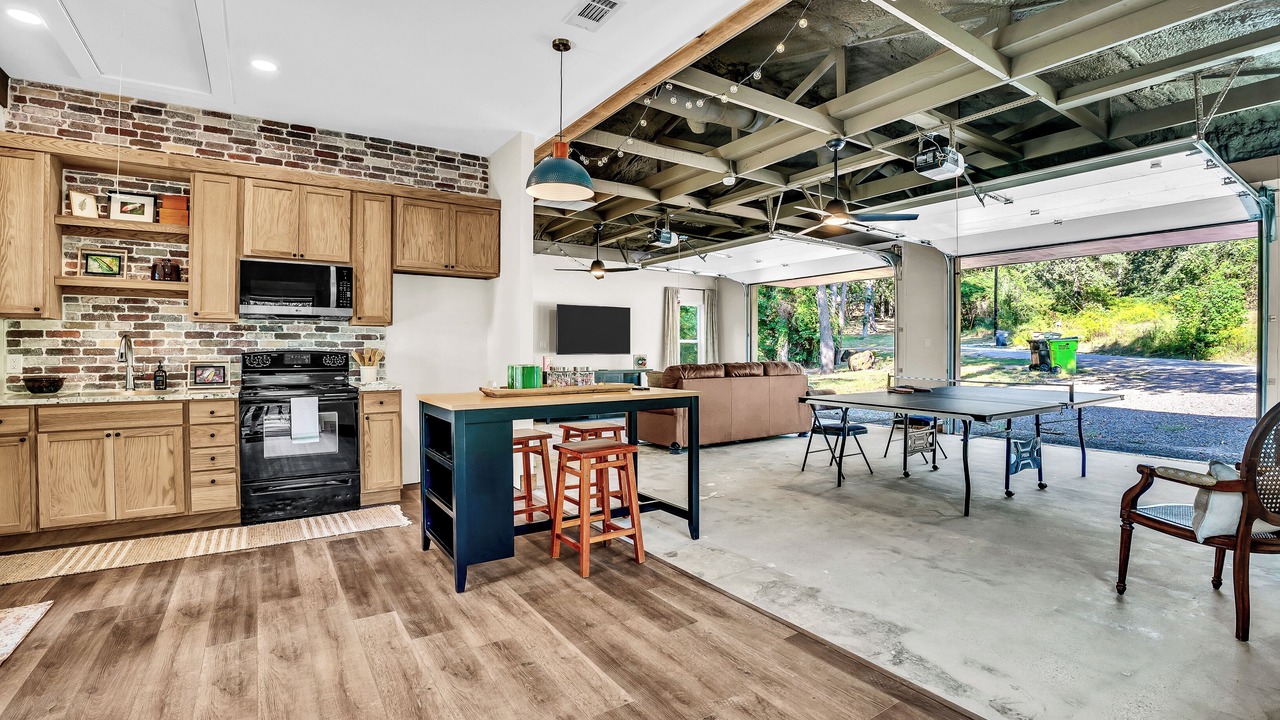 Photo of Kitchen in Flint