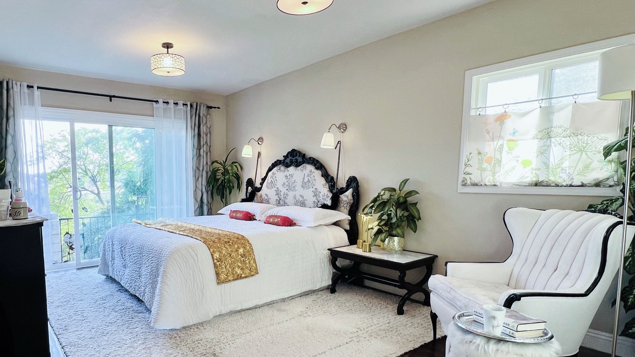 Photo of Bedroom in Shadow Hills