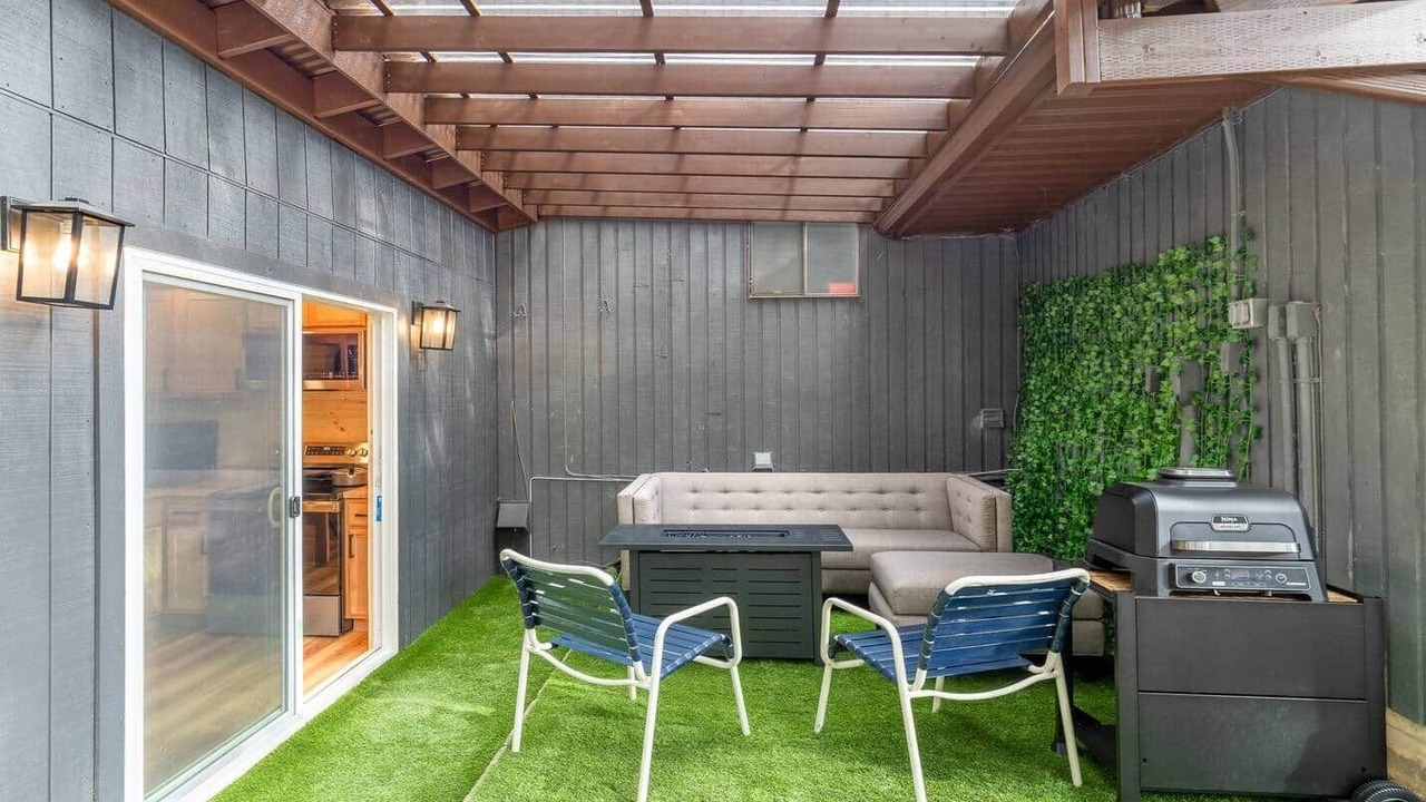 Photo of Patio Balcony in Silver Lake