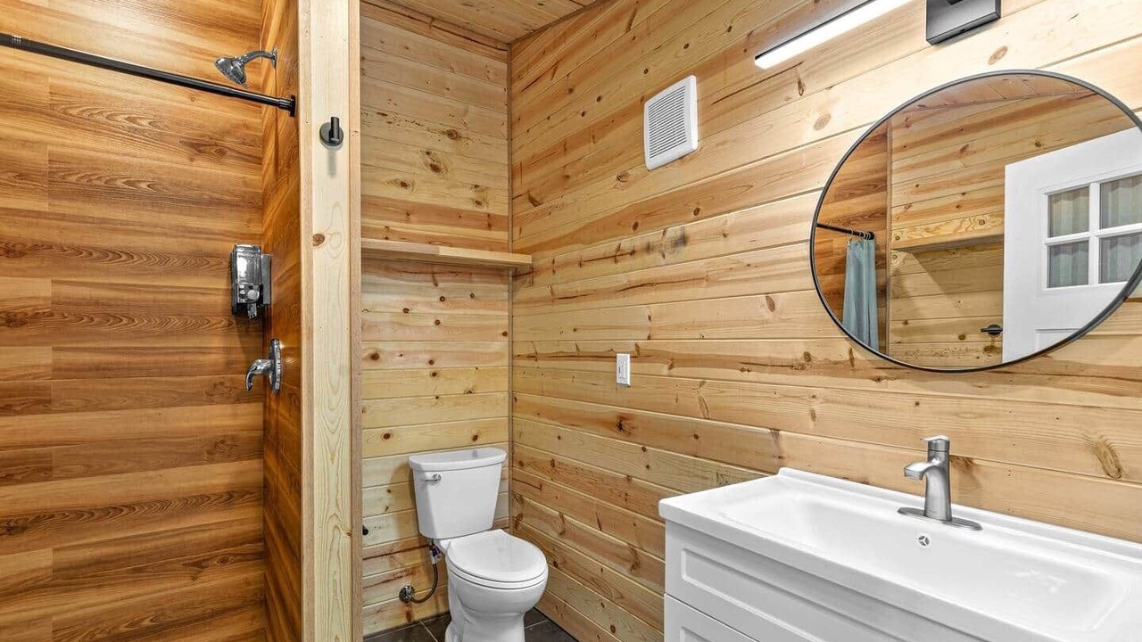 Photo of Bathroom in Silver Lake