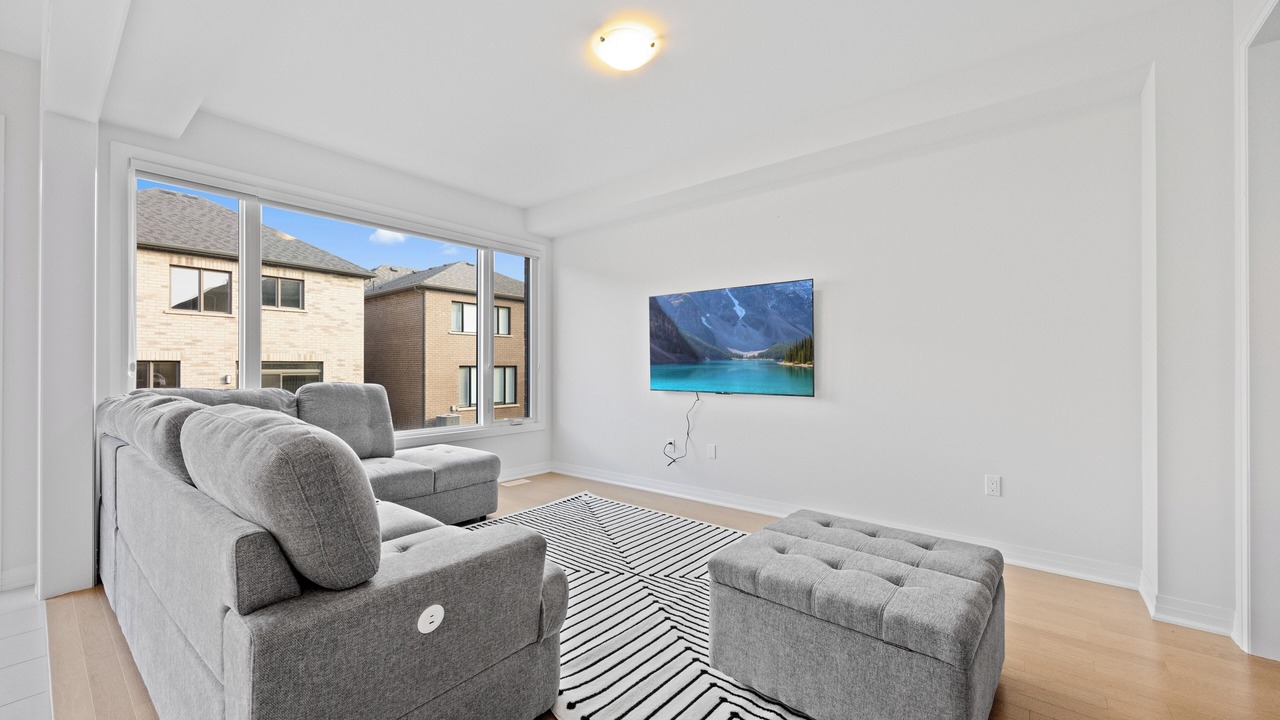 Photo of Livingroom in Erin