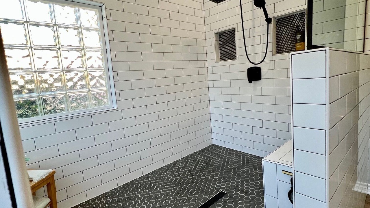 Photo of Bathroom in Klondike