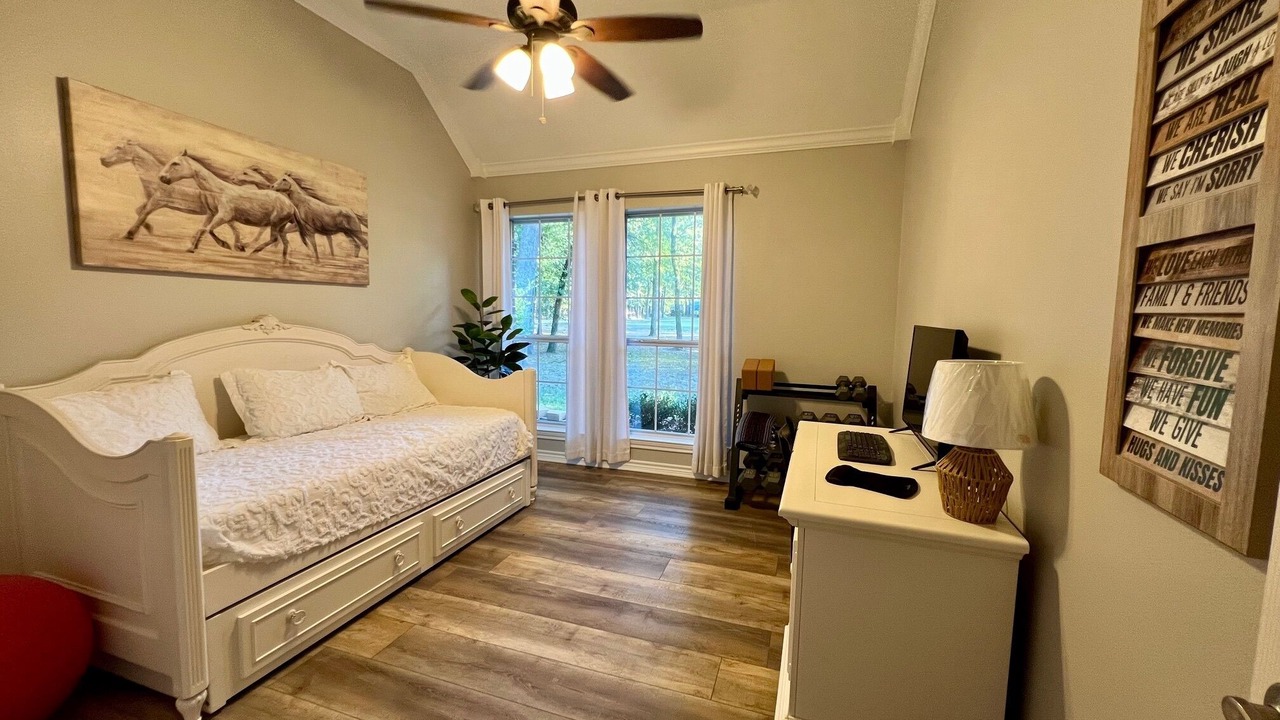 Photo of Bedroom in Klondike