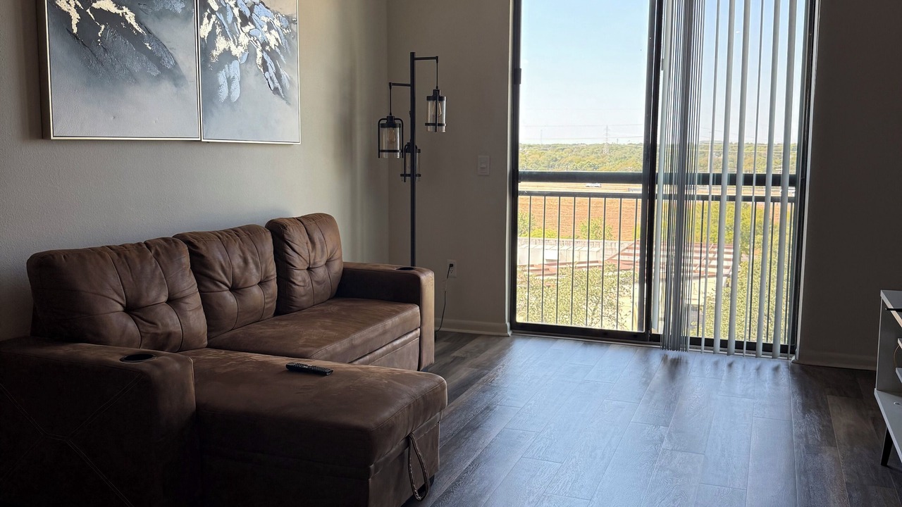 Photo of Livingroom in North Burnet