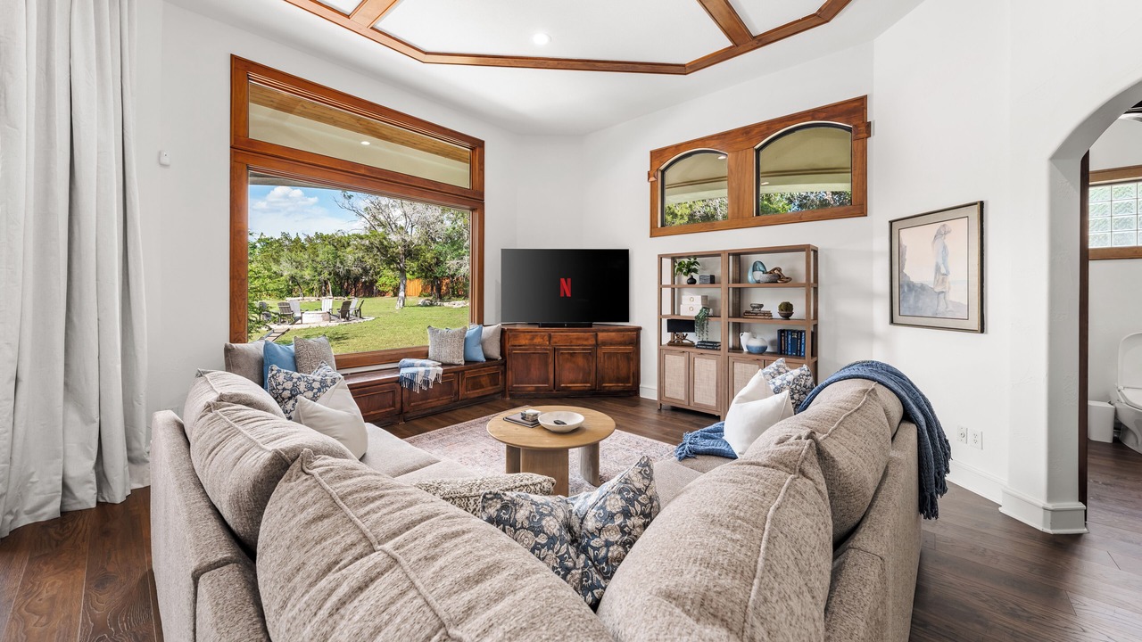 Photo of Livingroom in Rocky Ridge