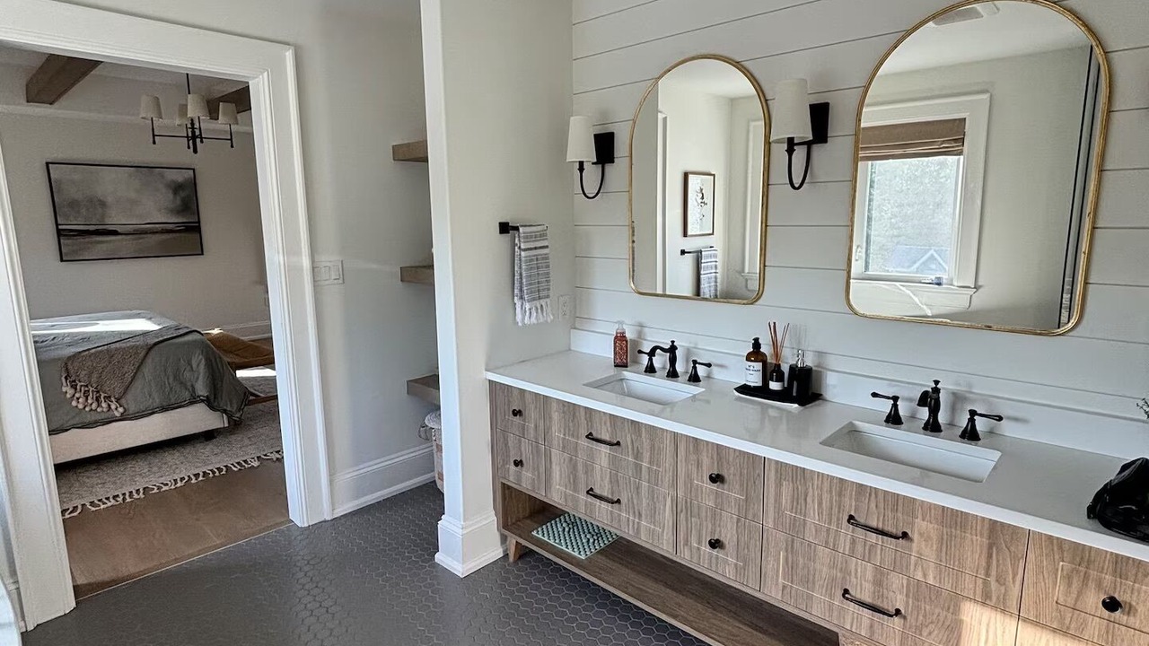 Photo of Bedroom in Halifax County
