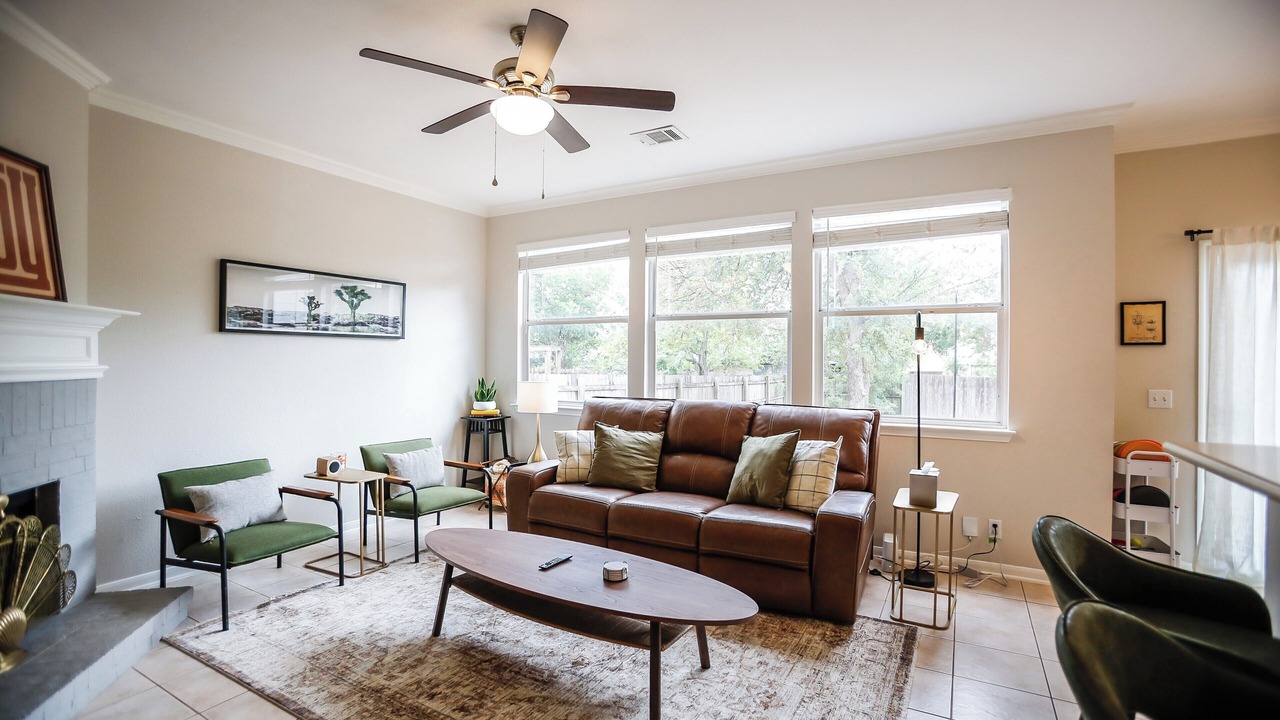 Photo of Livingroom in Springbrook