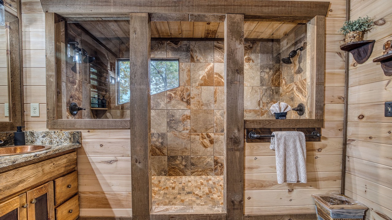 Photo of Bathroom in Cherry Log