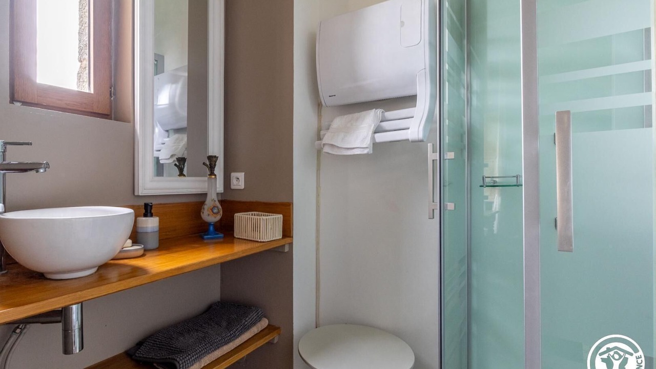 Photo of Bathroom in Sainte-Agathe