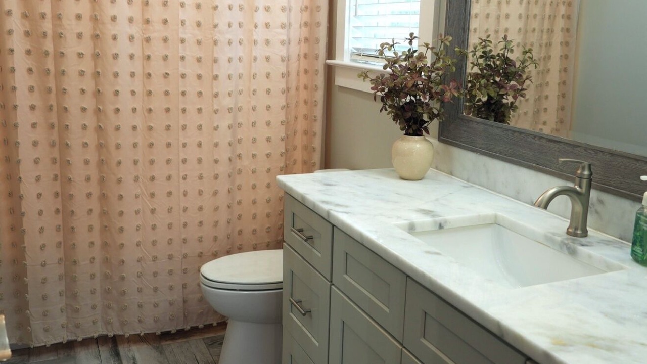 Photo of Bathroom in Rock Spring