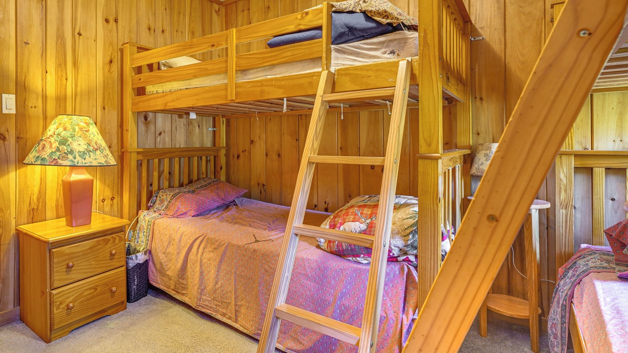 Photo of Bedroom in Bridgewater Corners