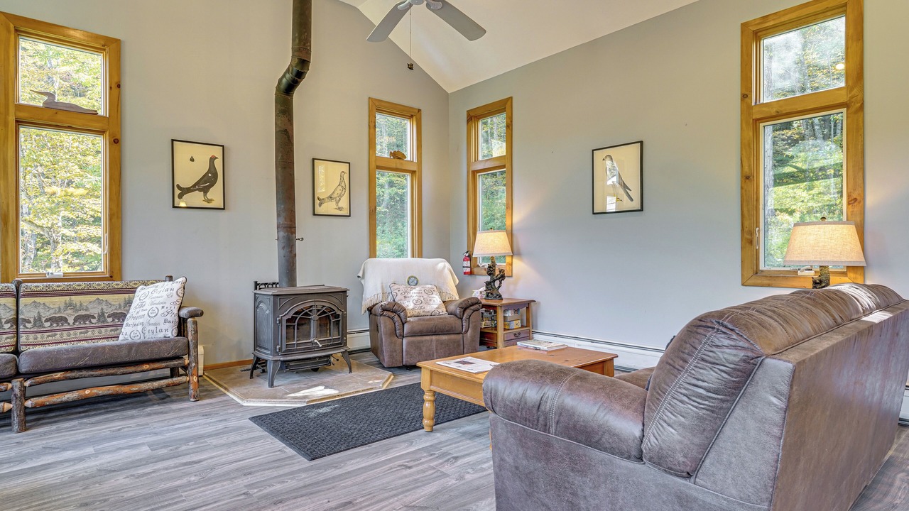 Photo of Livingroom in Bridgewater Corners