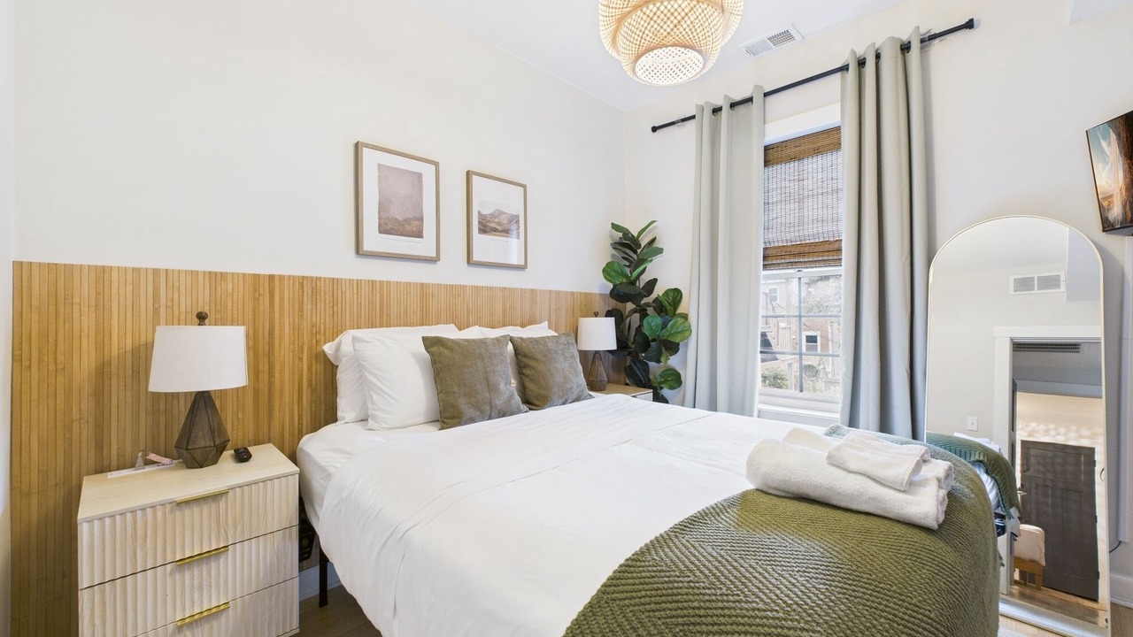 Photo of Bedroom in West Town