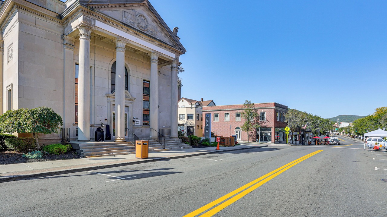 Photo of Outdoor in Suffern