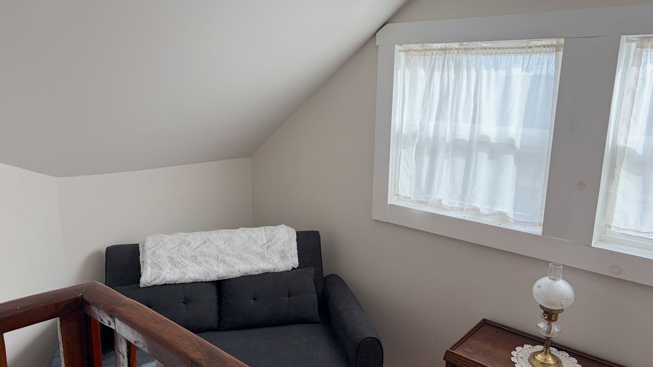 Photo of Livingroom in Tebbetts