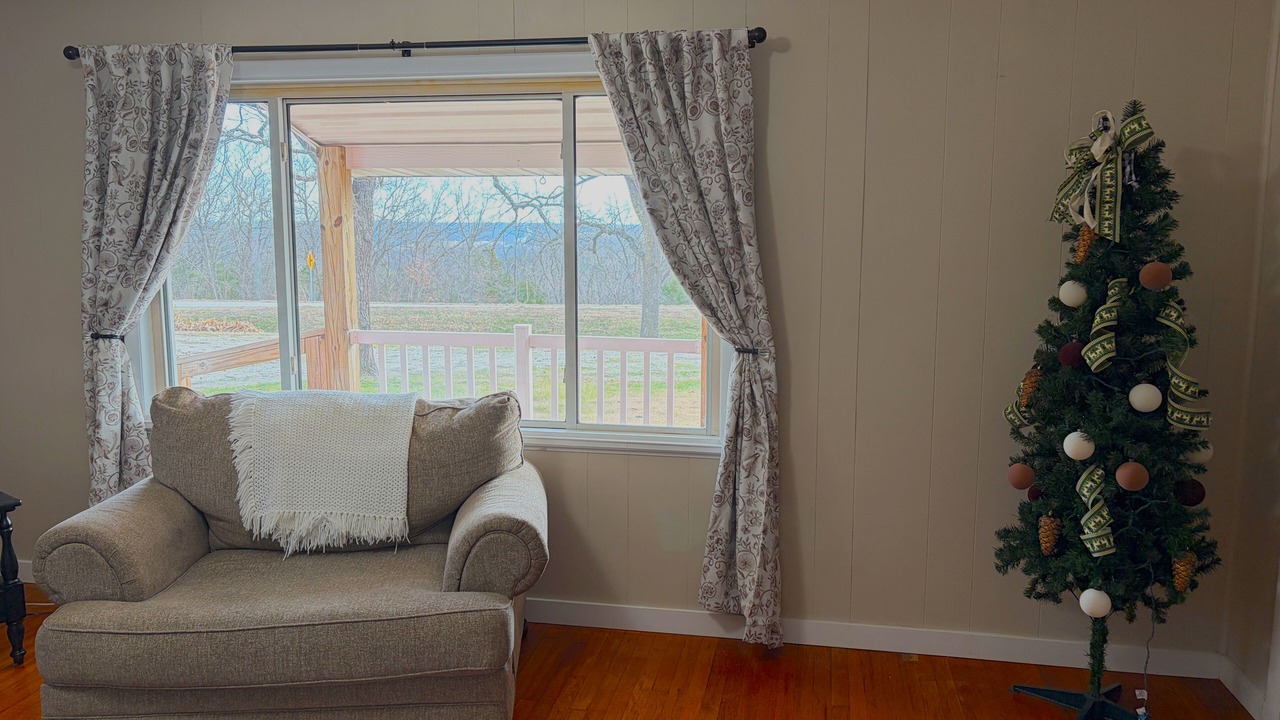 Photo of Livingroom in Tebbetts