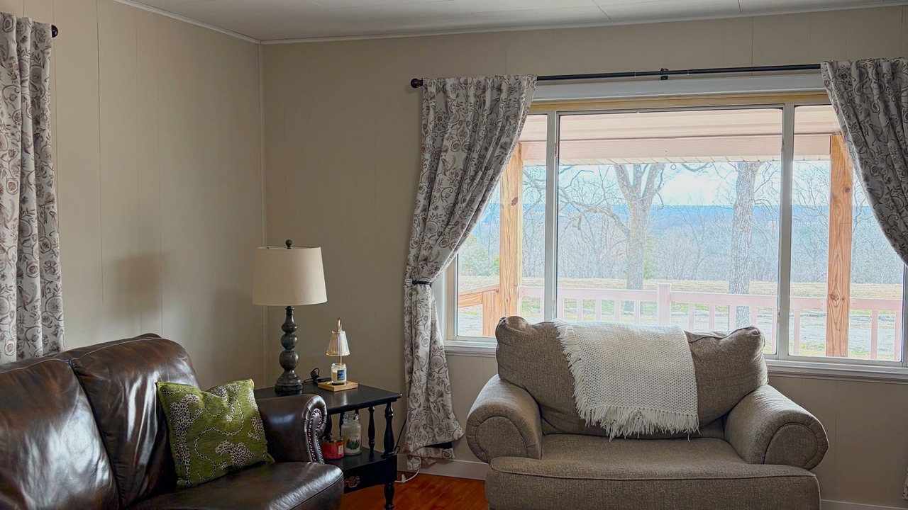 Photo of Livingroom in Tebbetts