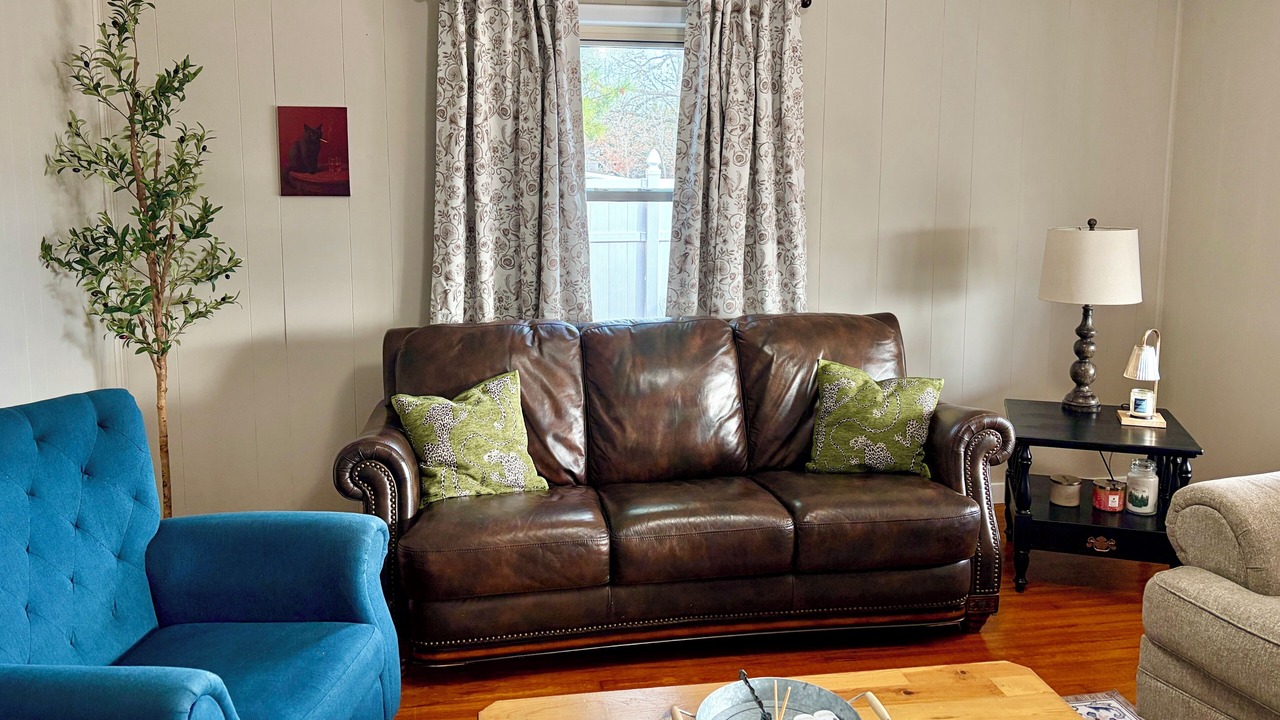 Photo of Livingroom in Tebbetts